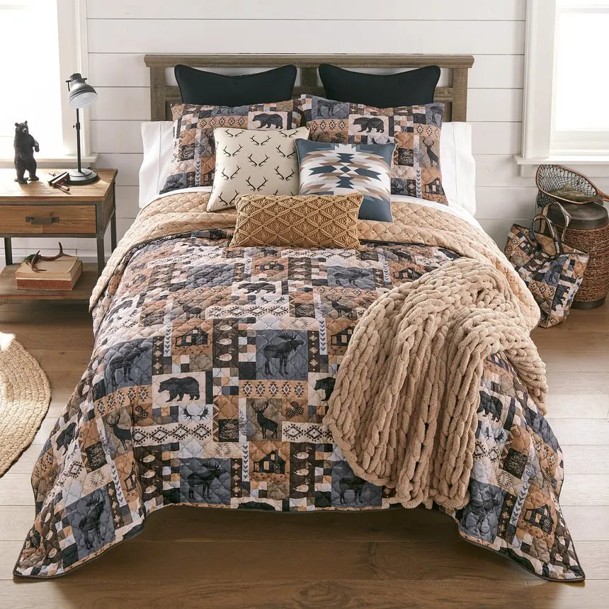 Kila Lightweight Quilted Bedding Set - King